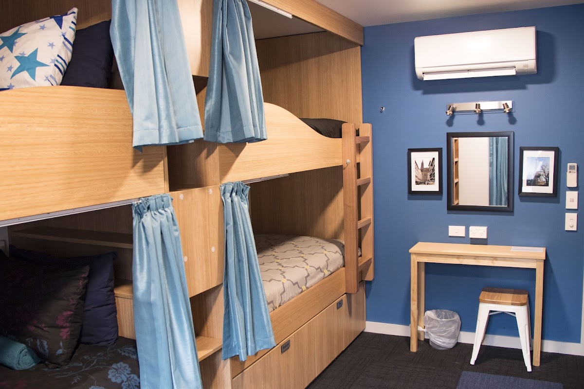 Adventure Q2 Hostel, Queenstown