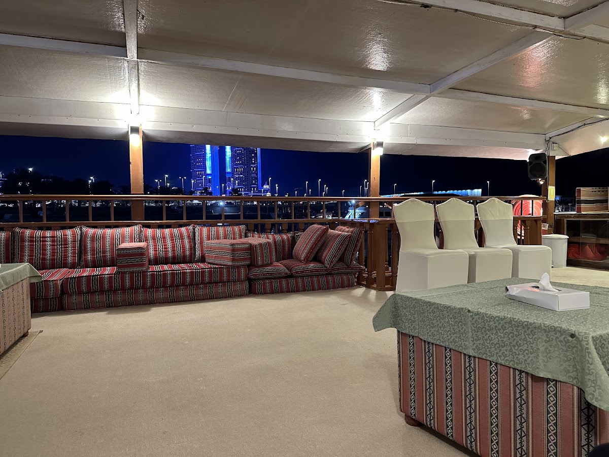 Al Dhafra Dinner Cruise, Abu Dhabi