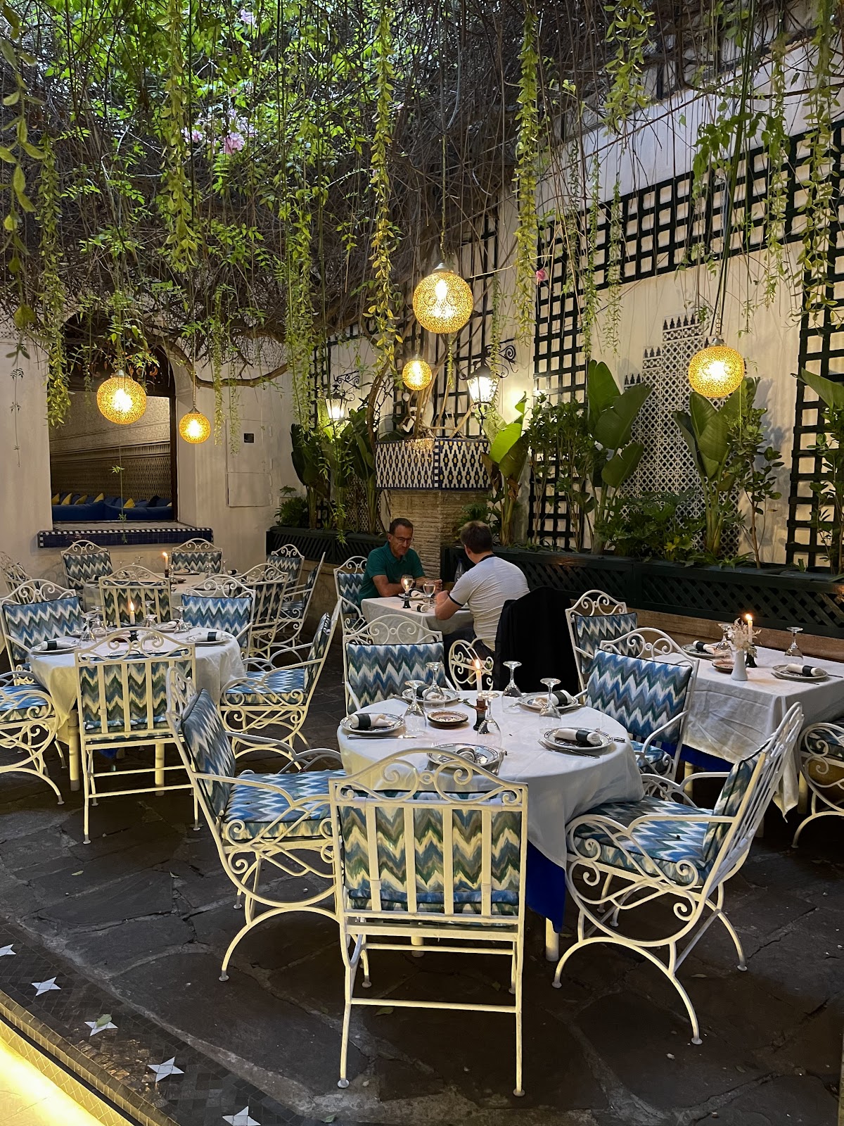 Al Mounia, Casablanca