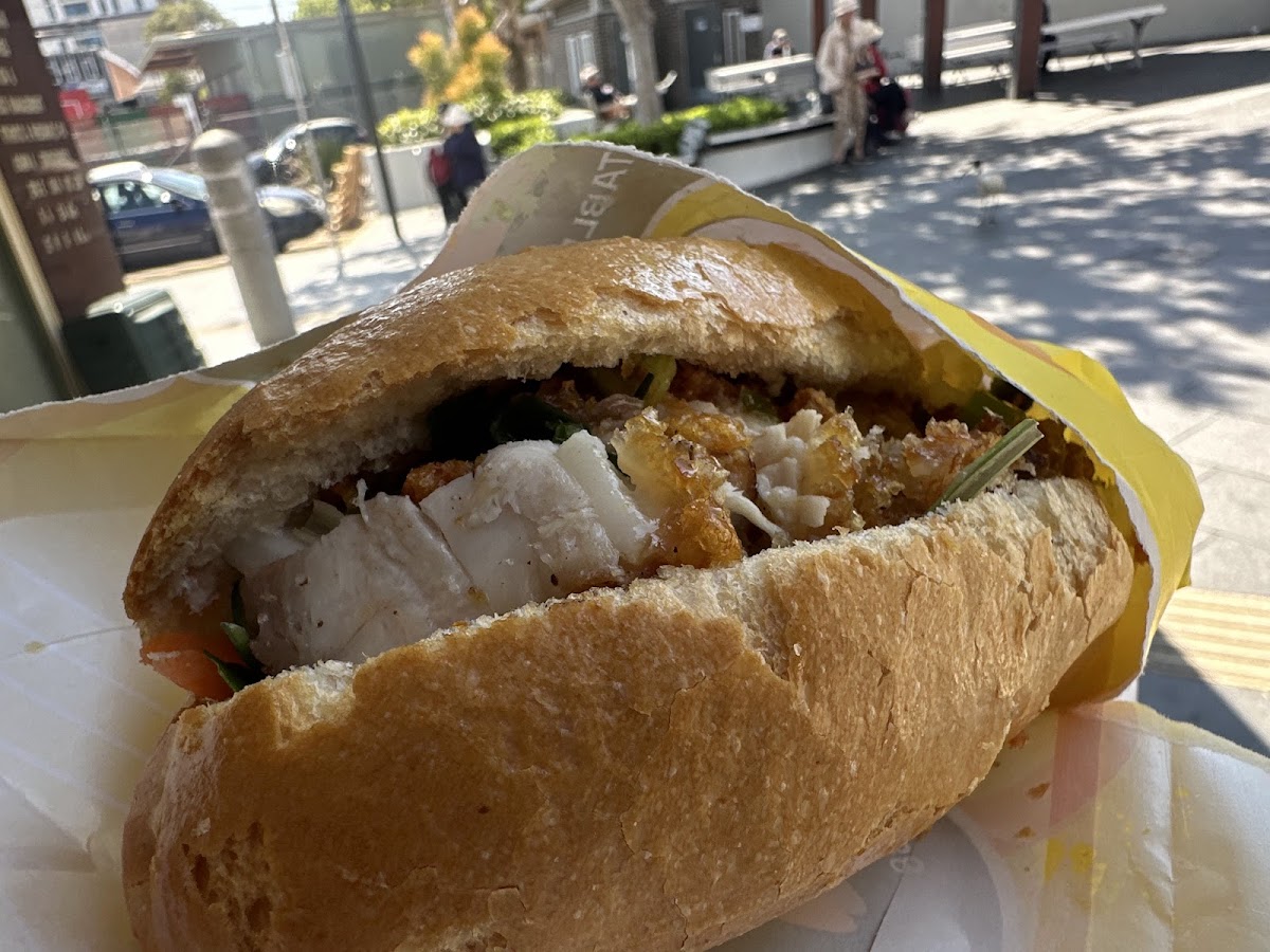 Banh Mi Bay Ngo — photo 3