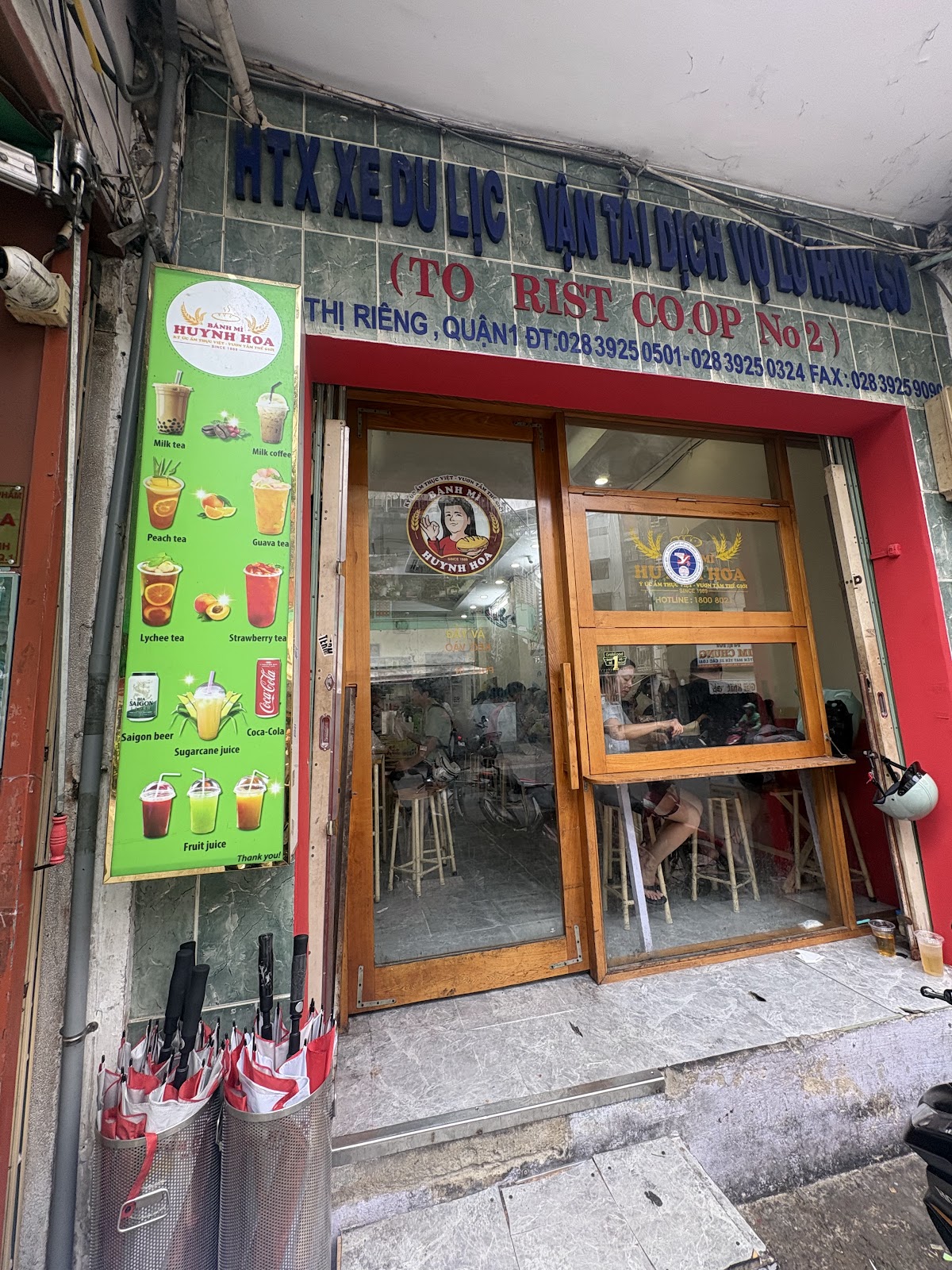Bánh Mì Huỳnh Hoa — photo 4