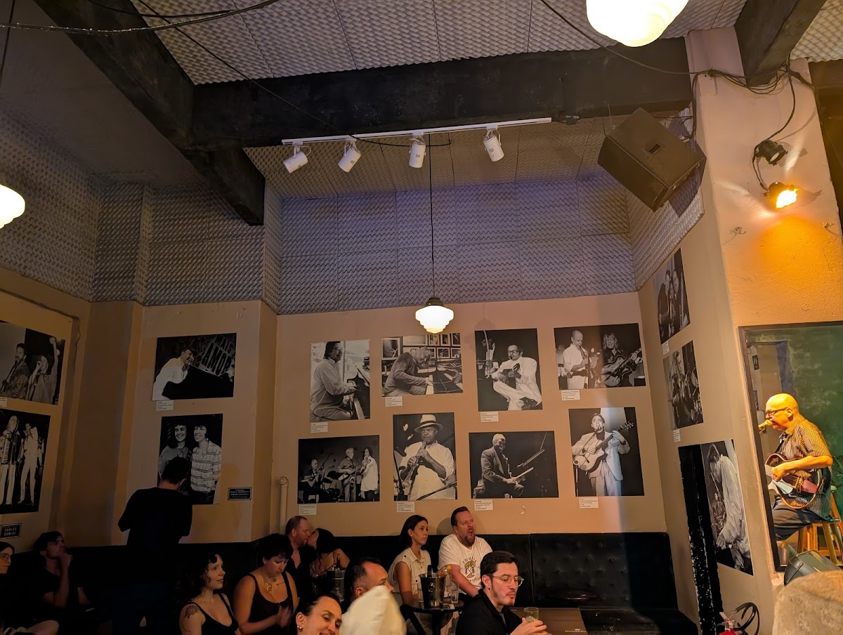 Beco das Garrafas — photo 4