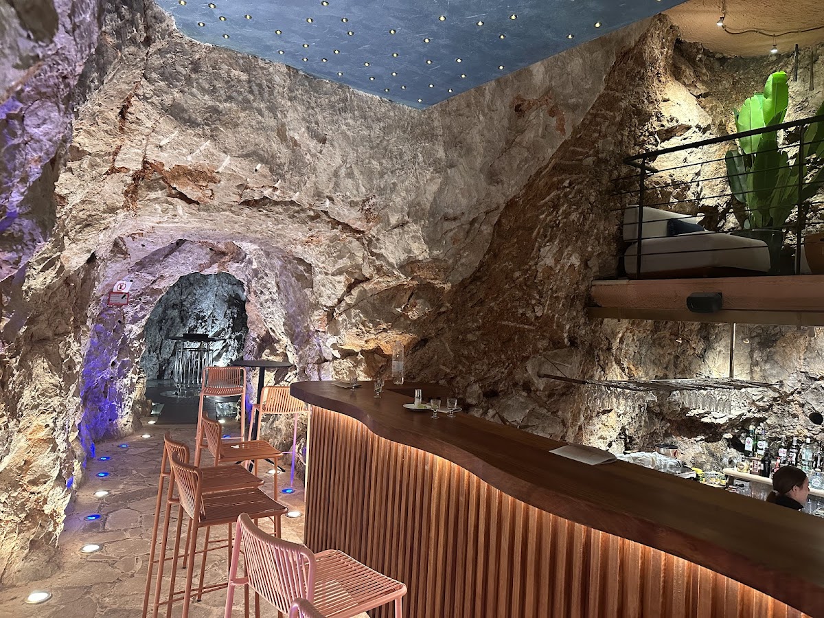 Cave Bar More — photo 4