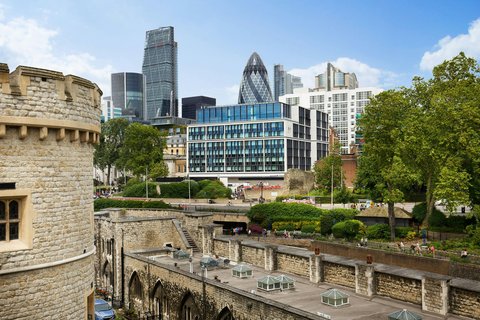 CitizenM Tower of London, London