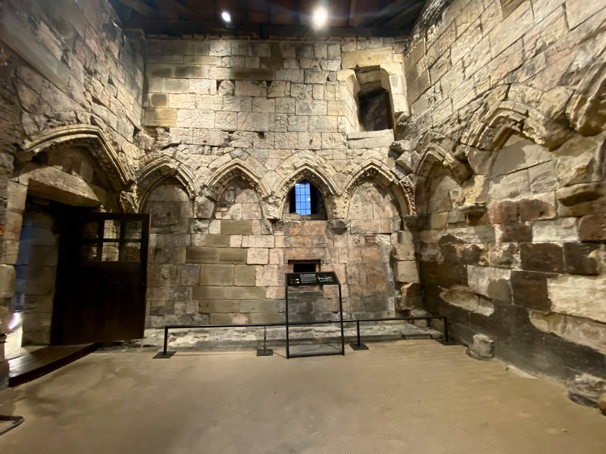 Clifford's Tower — photo 5