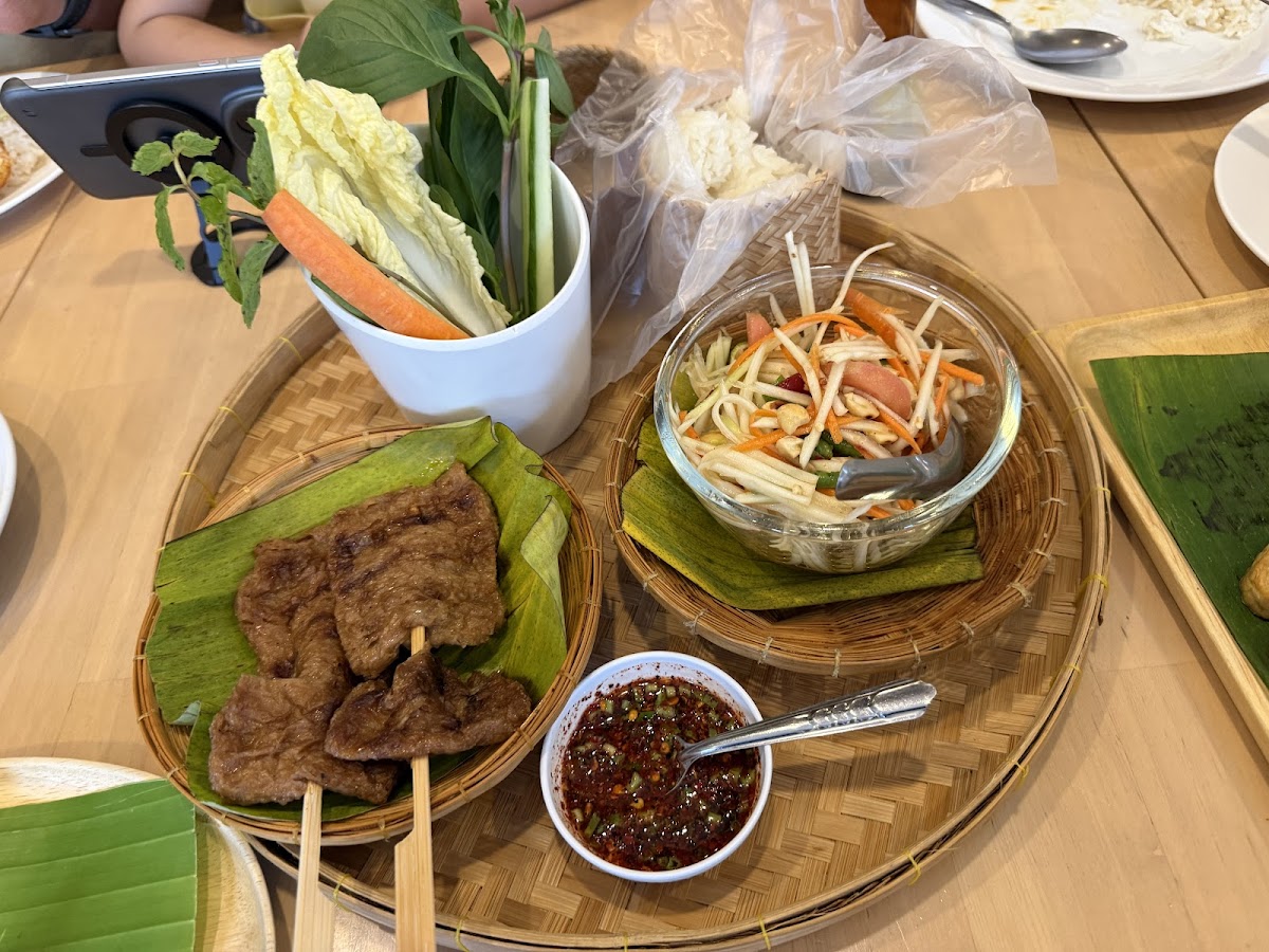 Dok Bua Vegetarian Restaurant — photo 2