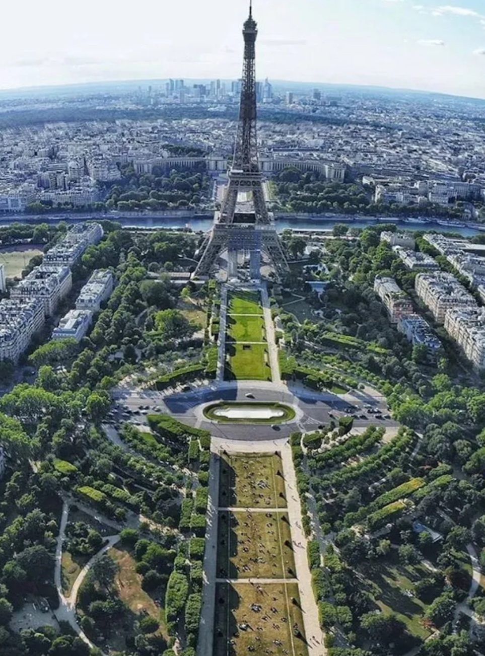 Eiffel Tower — photo 2