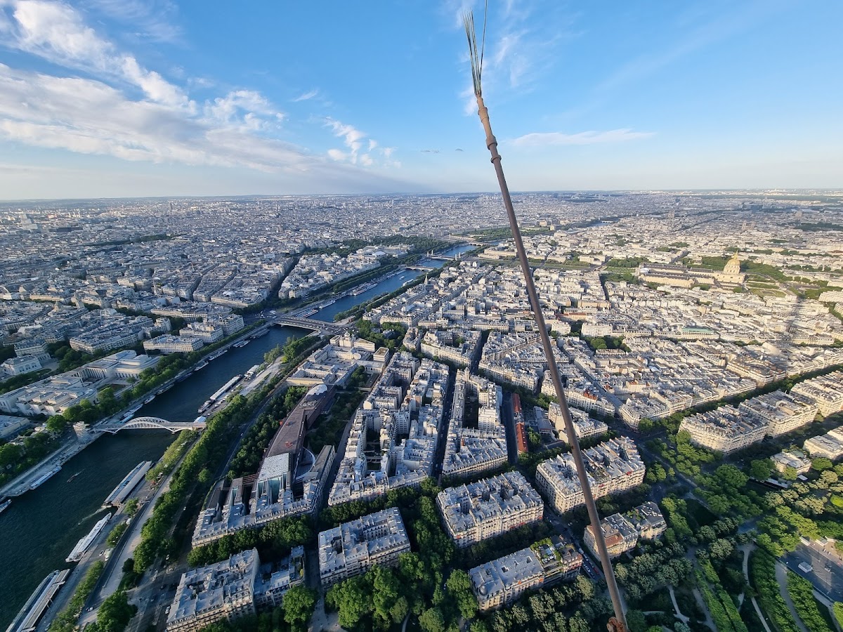 Eiffel Tower — photo 3