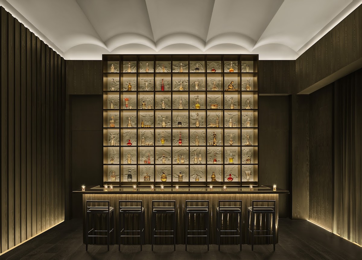 Gold Bar at Edition — photo 2