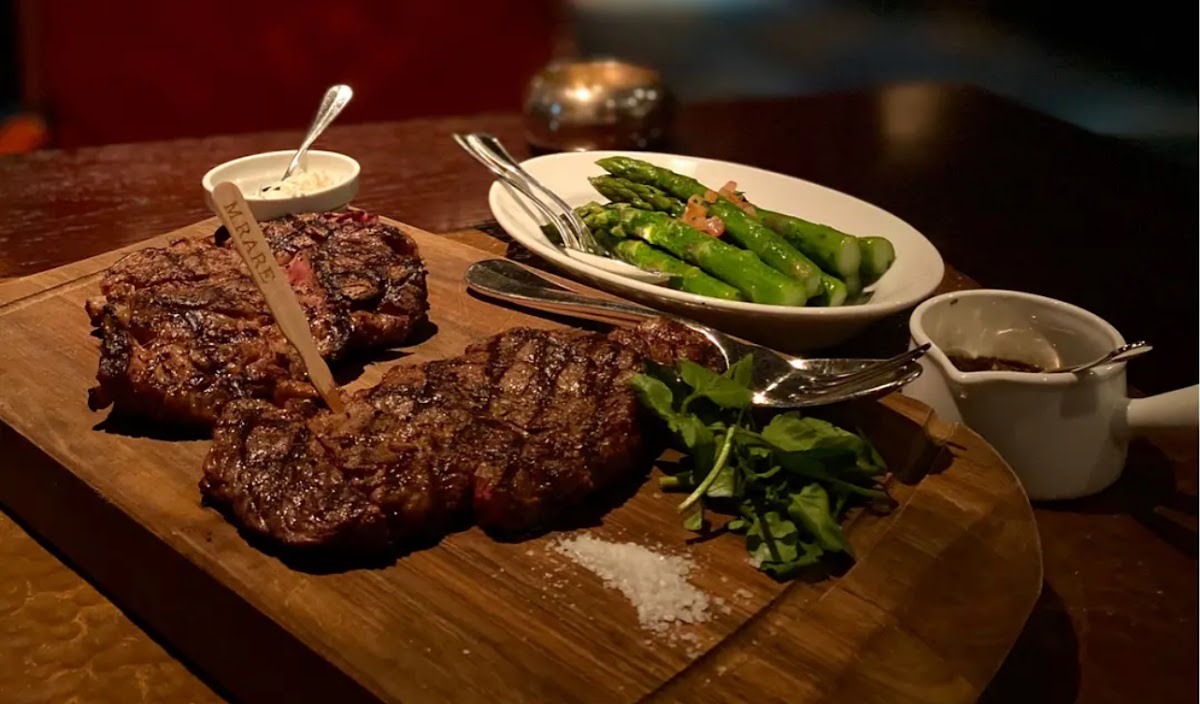 Grand Hyatt Steakhouse — photo 3
