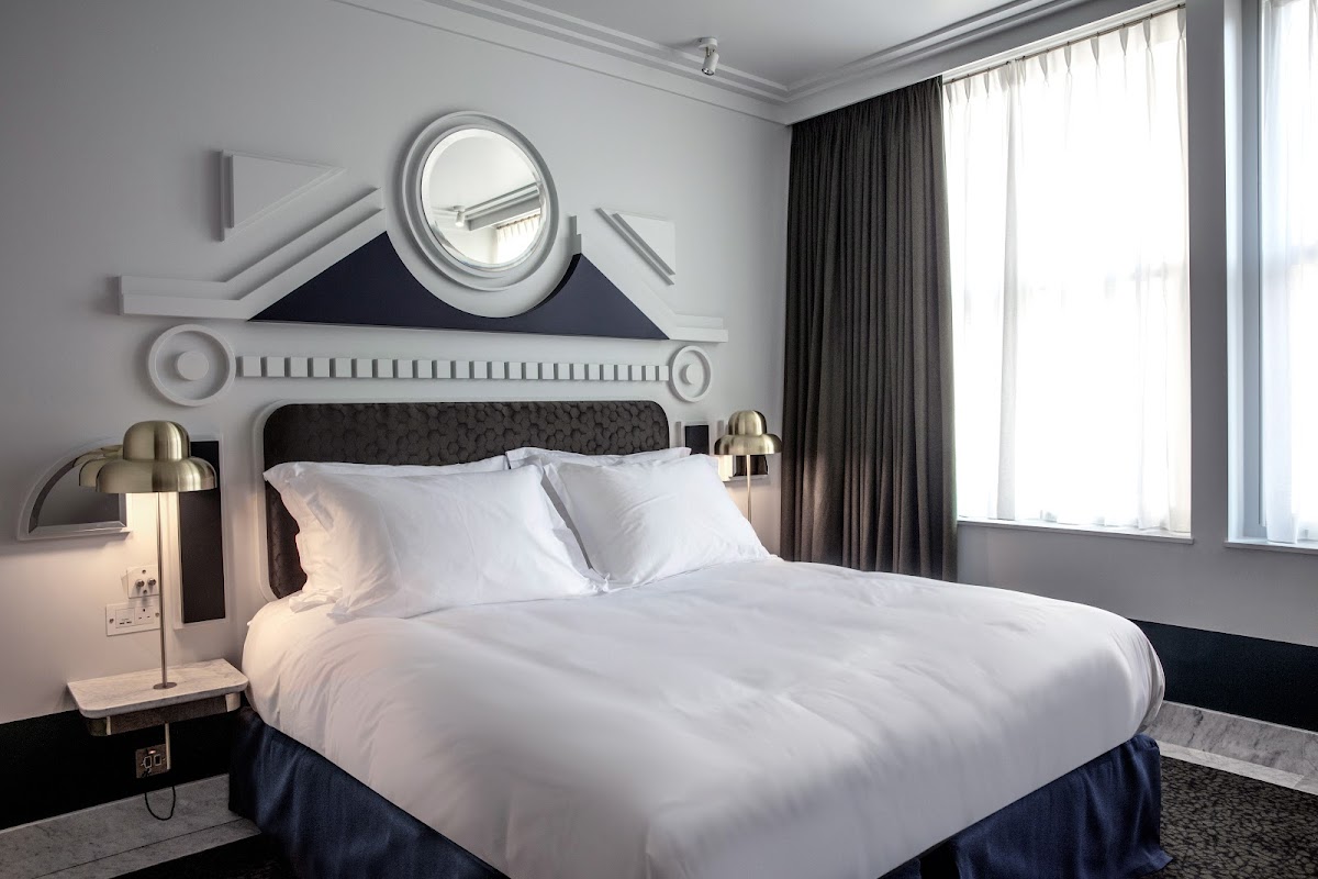 Henrietta Hotel — photo 6