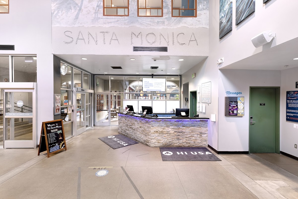 HI Los Angeles Santa Monica — photo 3