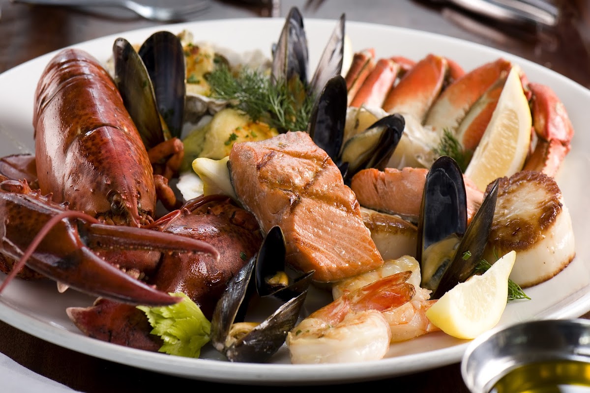 Joe Fortes Seafood & Chop House — photo 2