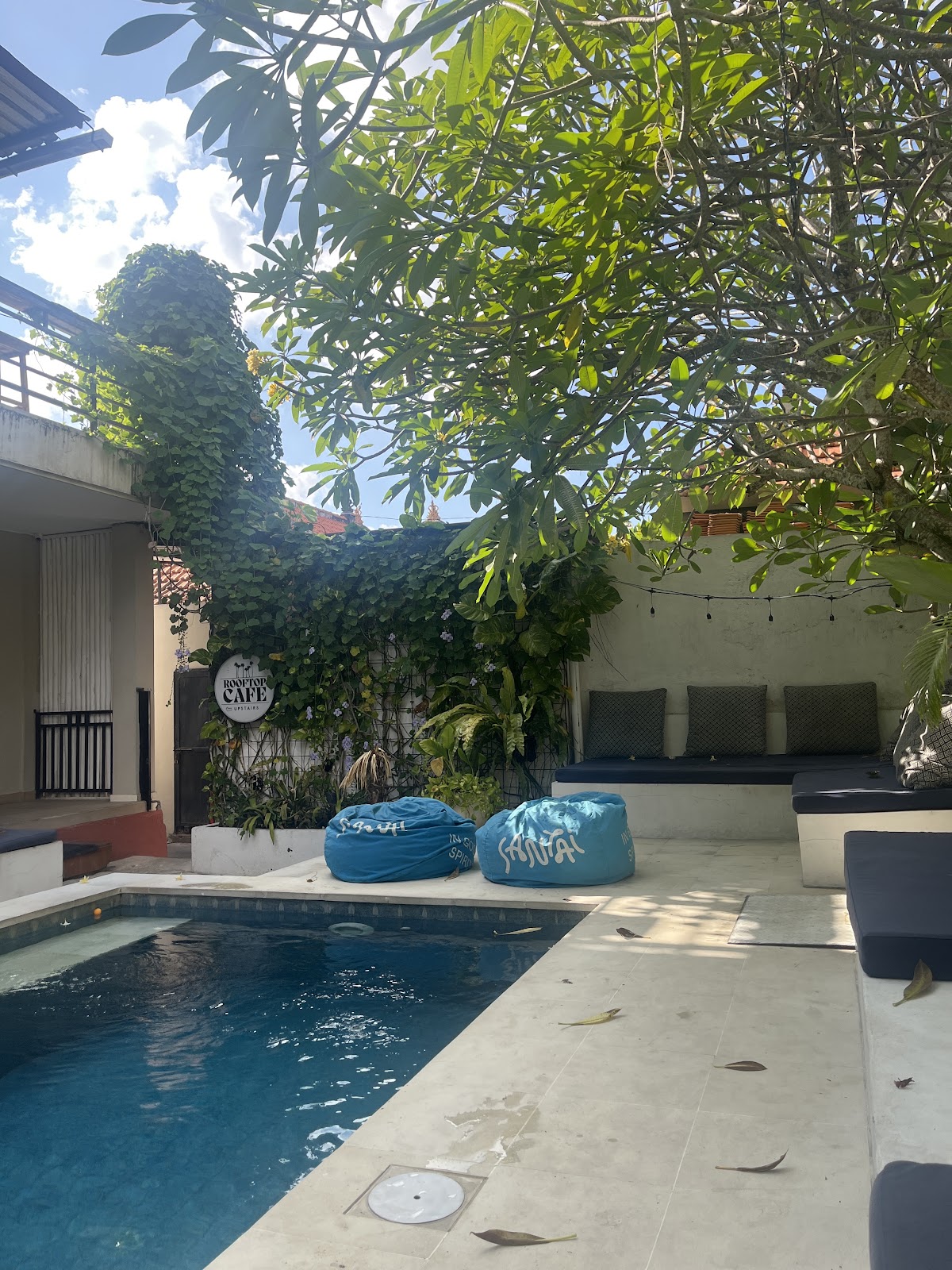 Lay Day Surf Hostel, Bali