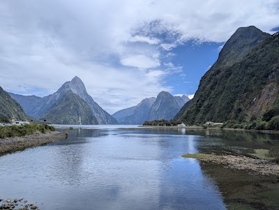 Milford Sound (Piopiotahi)
