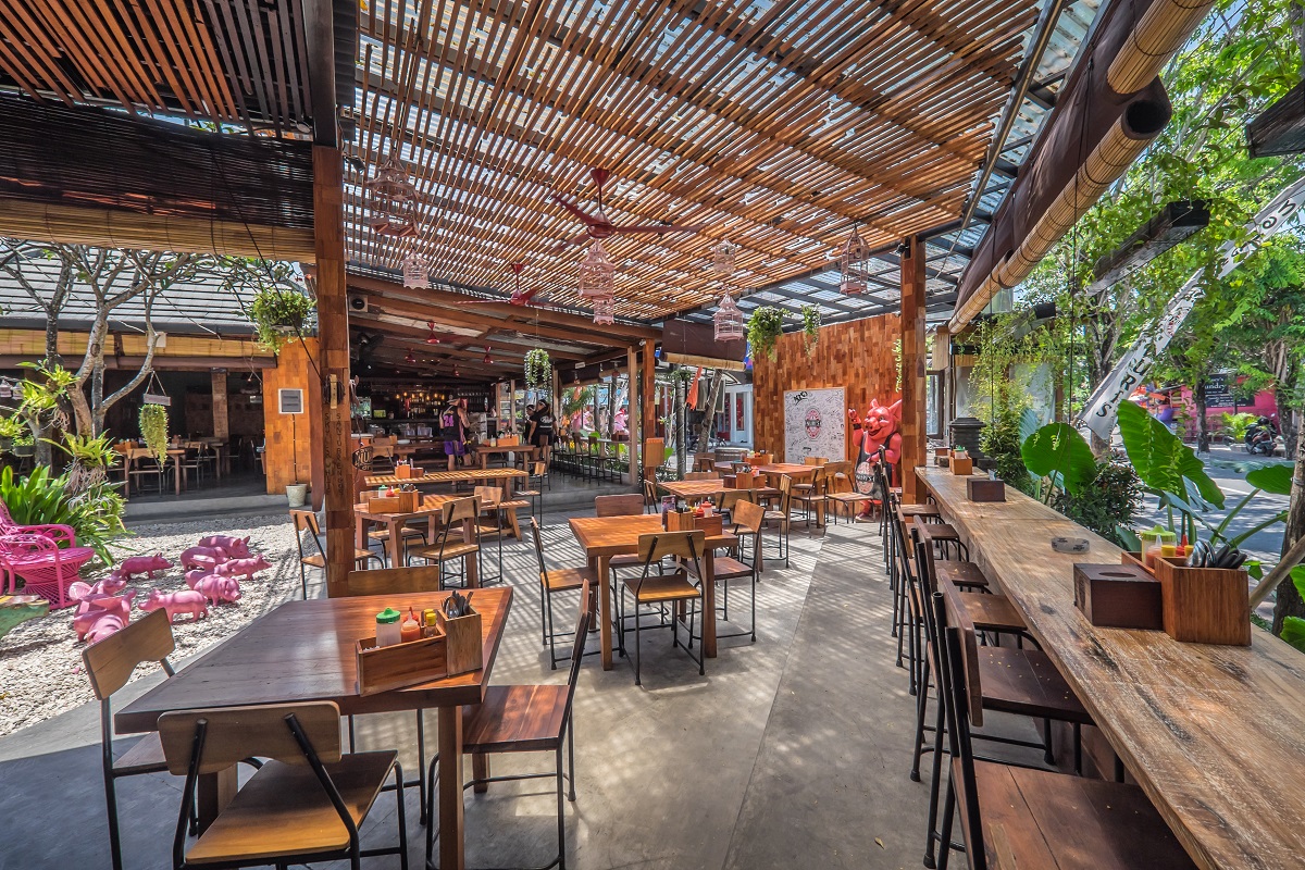 Naughty Nuri's, Bali