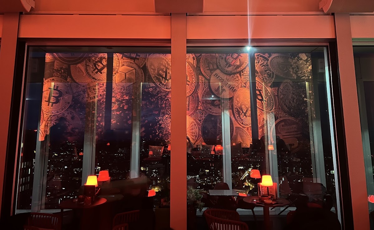 NFT Skybar — photo 3