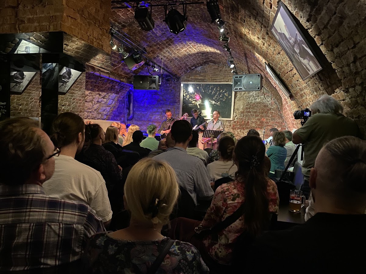 Piec Art Acoustic Jazz Club — photo 2
