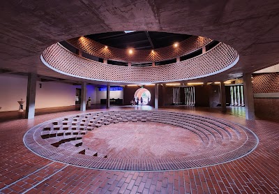 Red Brick Art Museum