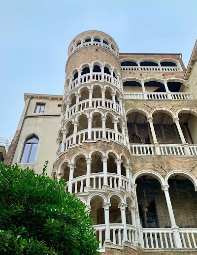 Scala Contarini del Bovolo