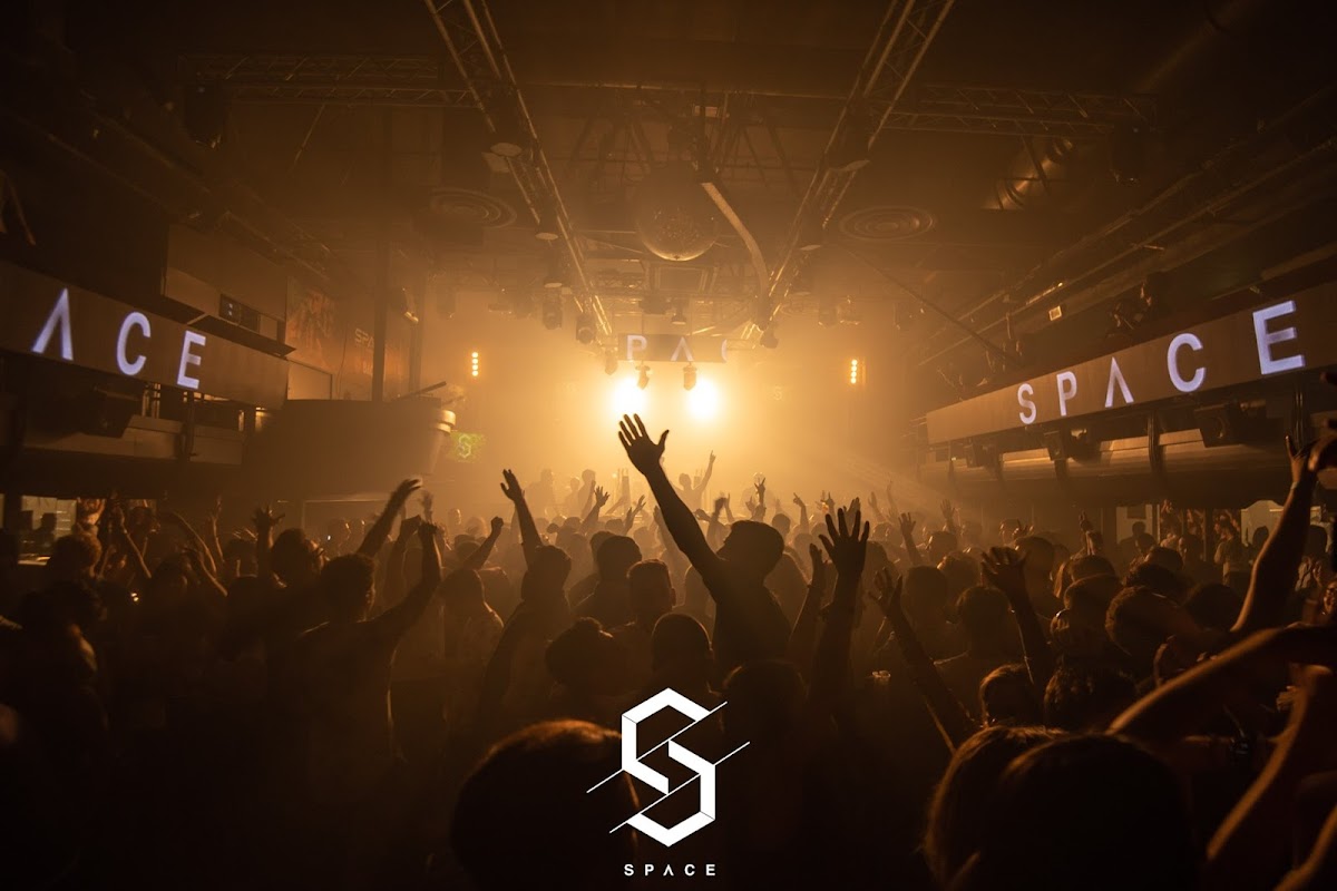 Space Club, Florence