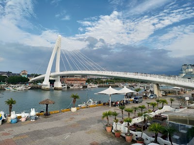 Tamsui Fisherman's Wharf