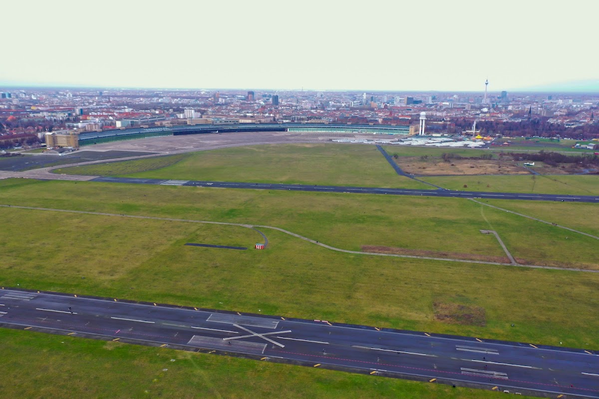 Tempelhofer Feld — photo 6