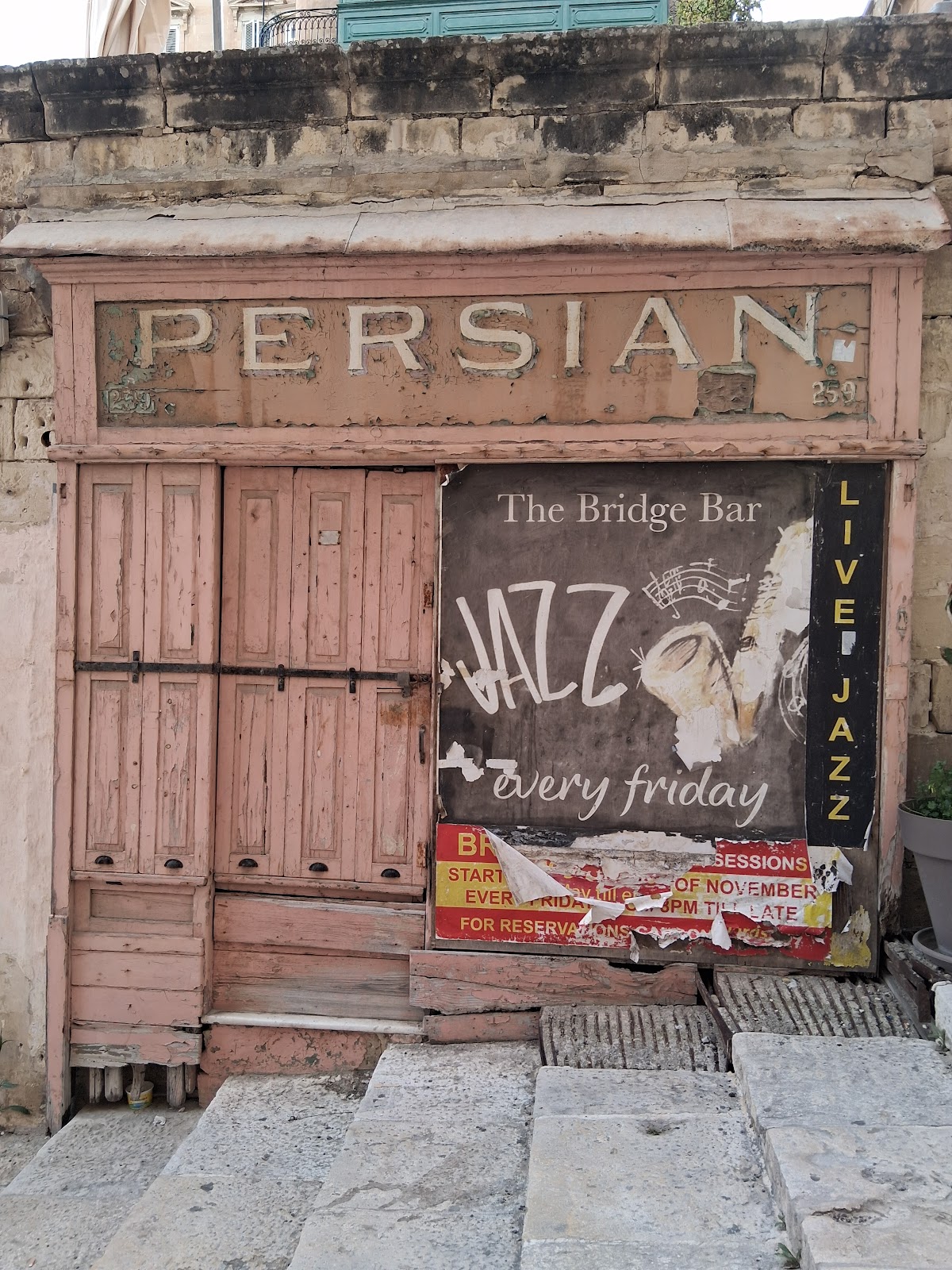 The Bridge Bar — photo 4