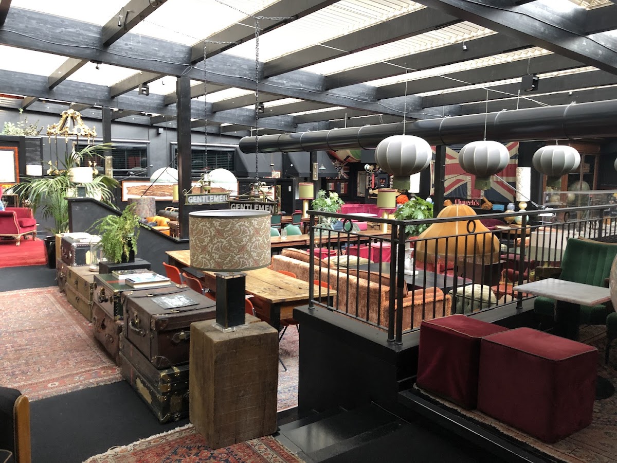 The Doping Bar, Milan