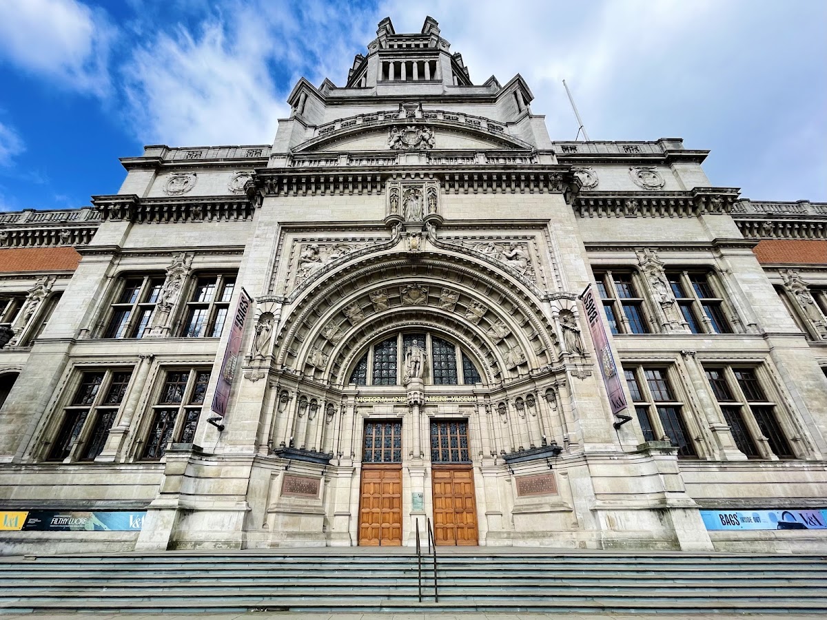 V&A (Victoria and Albert Museum) — photo 4