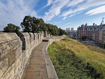 Walking the City Walls