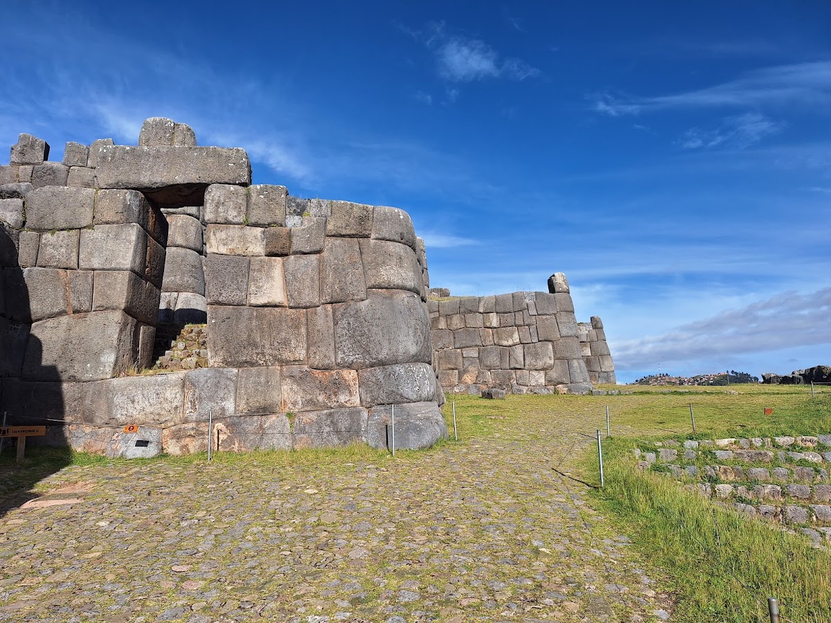 Sacsahuaman — photo 2