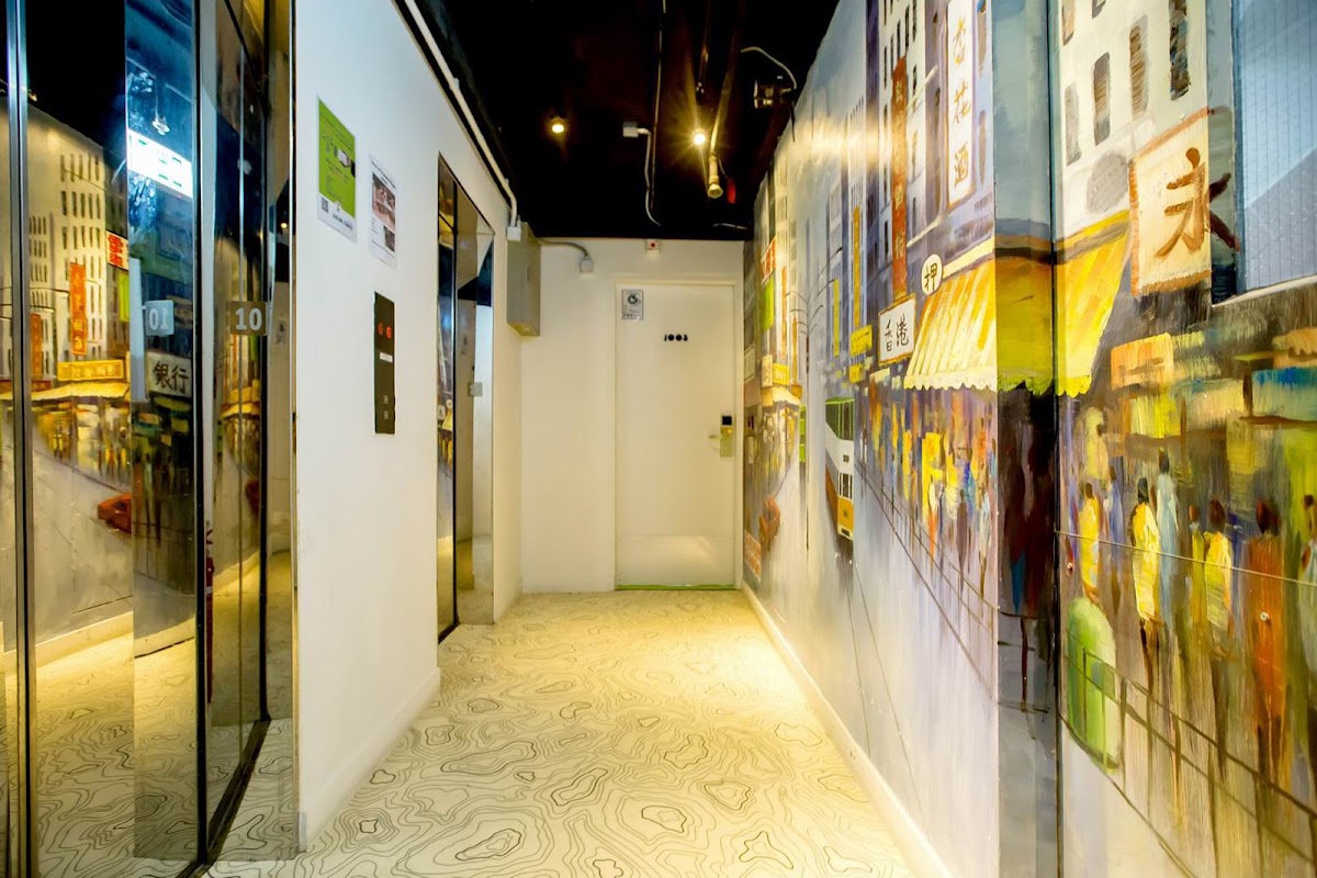 Yesinn, Hong Kong